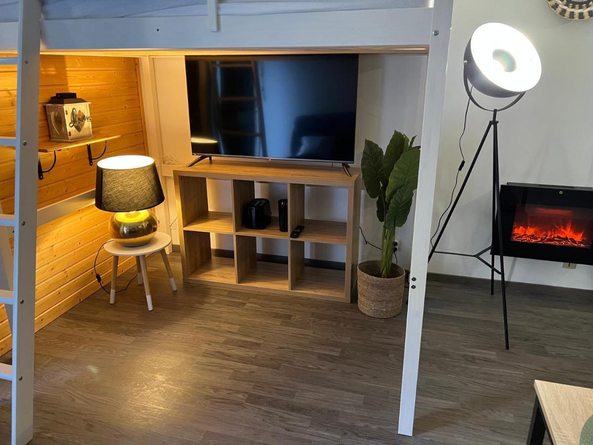 Studio Les Izards Les Angles  Exterior foto